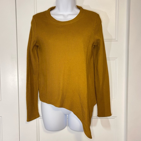 Texture and Thread Madewell Ribbed Knit Tie Front Top - Picture 2 of 5